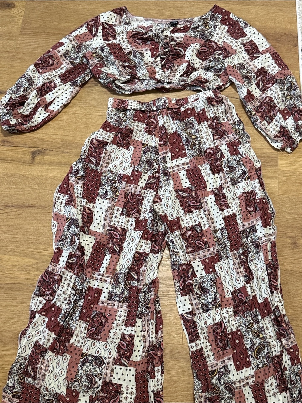 SHEIN Burgundy & White Patchwork Paisley Wide Leg Pants Set